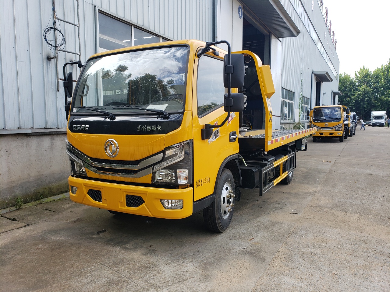 國六東風(fēng)多利卡清障車(chē)