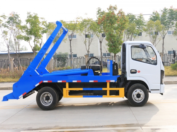 國六東風(fēng)小多利卡 3~4方 擺臂垃圾車(chē)