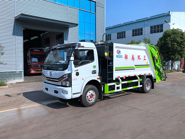 國六8立方東風(fēng)D7 壓縮垃圾車(chē)