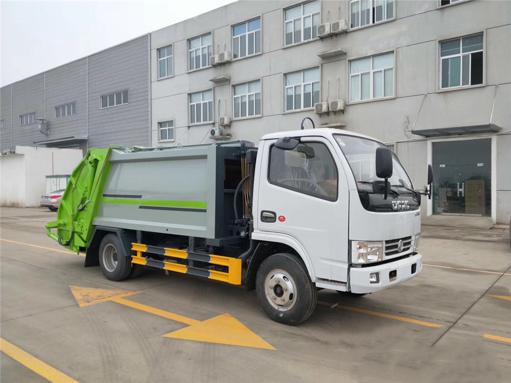 5方 地庫專(zhuān)用東風(fēng)D6 壓縮垃圾車(chē)