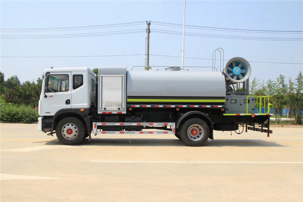 國六12方東風(fēng)D9 抑塵車(chē)50-100米