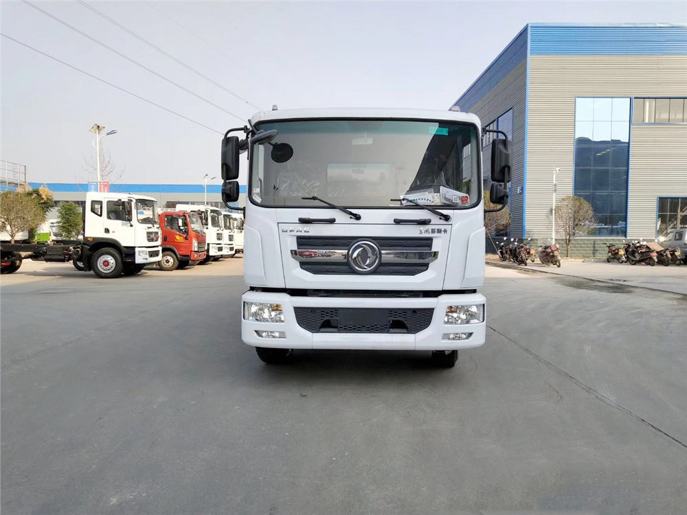 國六12方東風(fēng)D9 抑塵車(chē)50-100米