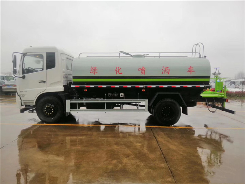 國六14方東風(fēng)灑水車(chē)