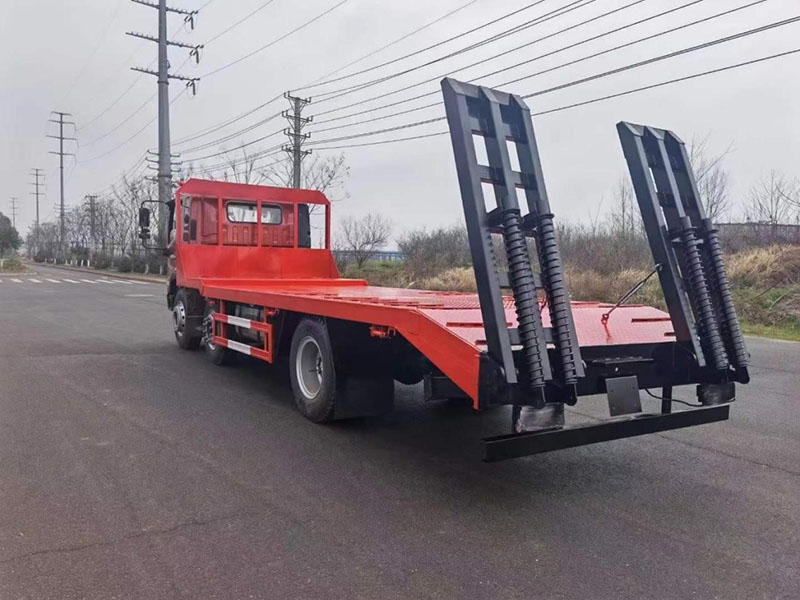 國六福田小三軸平板運輸車(chē)