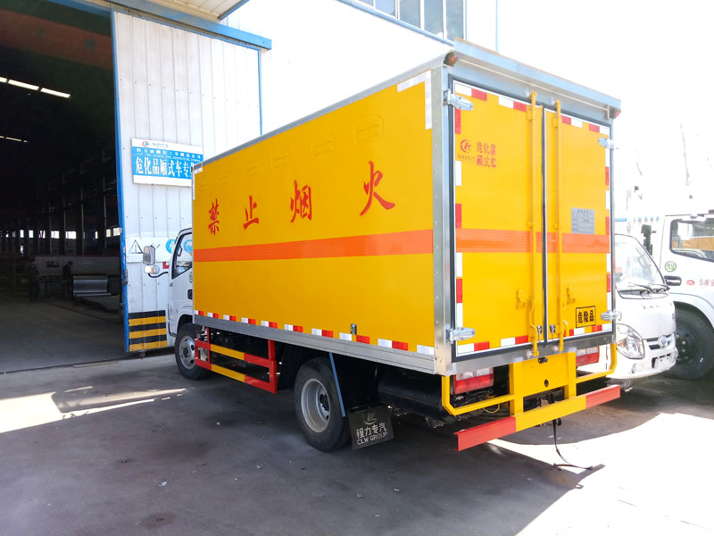 東風(fēng)（藍牌）爆破器材車(chē)