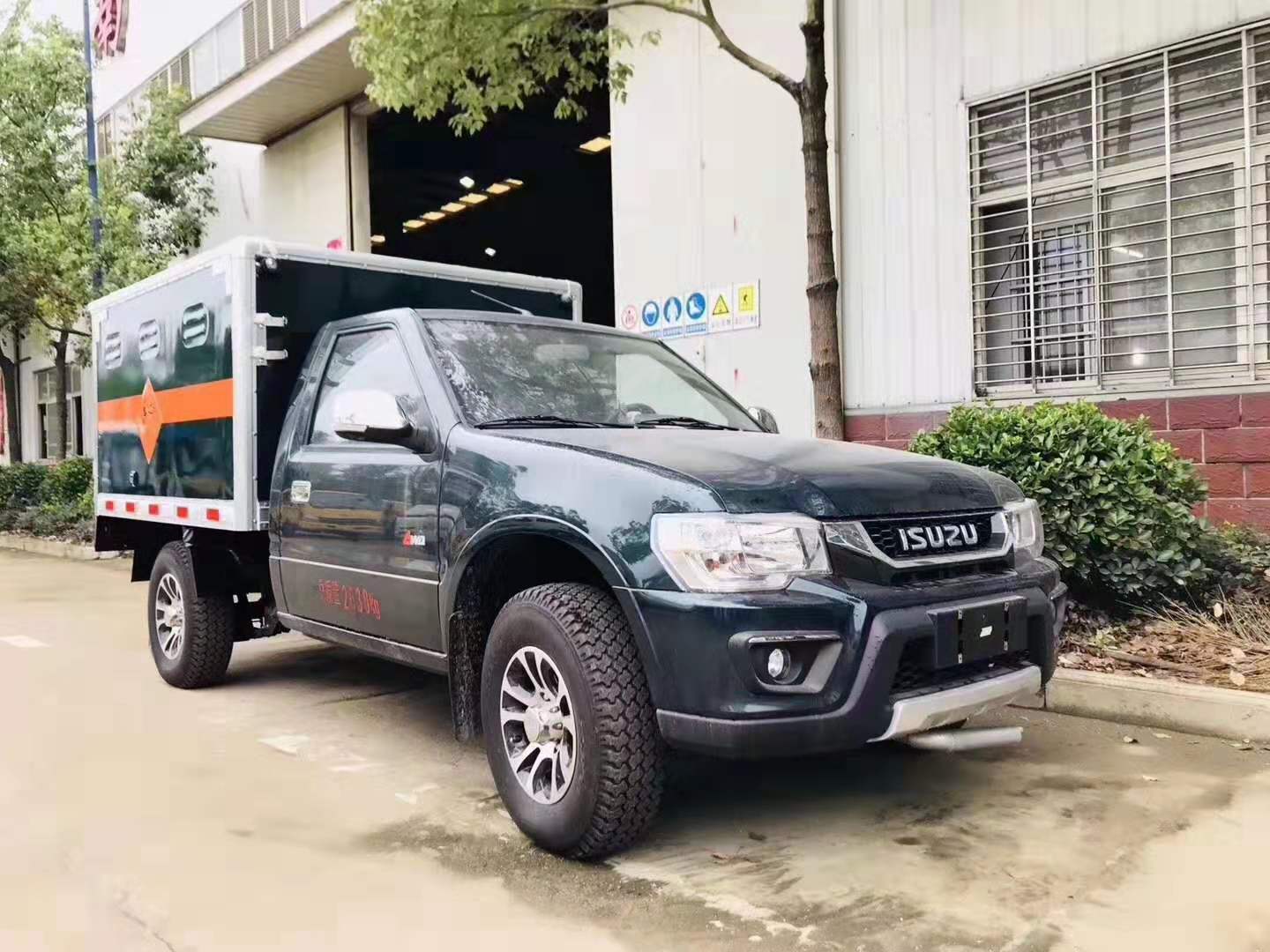 五十鈴四驅皮卡民爆器材車(chē)