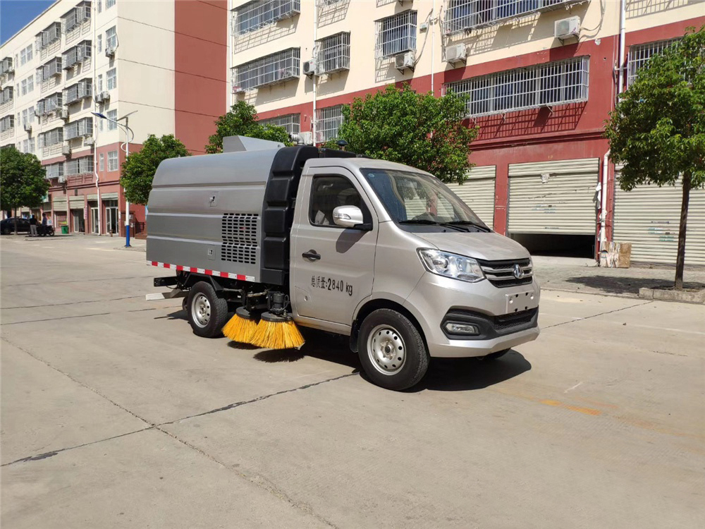 國六0.5方水 1.5方塵長(cháng)安 掃路車(chē)