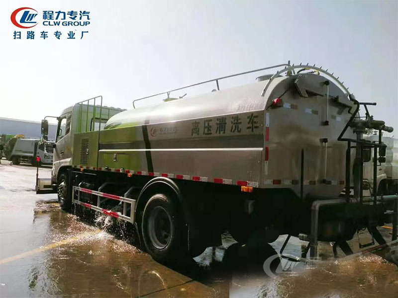 國六東風(fēng)天錦路面高壓清洗車(chē)