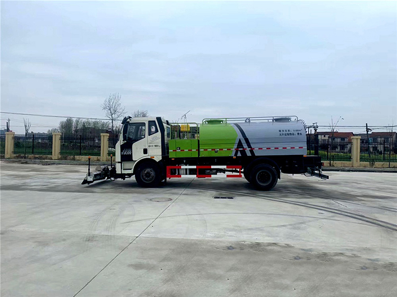 國六8立方解放J6 路面清洗車(chē)