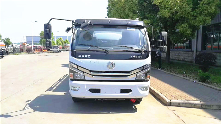 東風(fēng)多利卡國六6噸8噸加油車(chē)