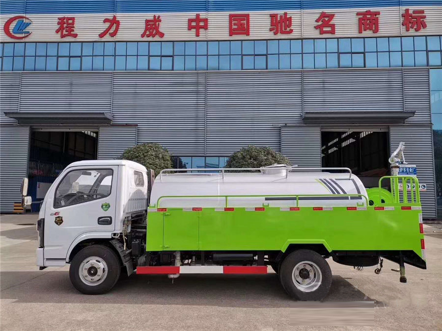 國六東風(fēng)多利卡D6高壓清洗車(chē)