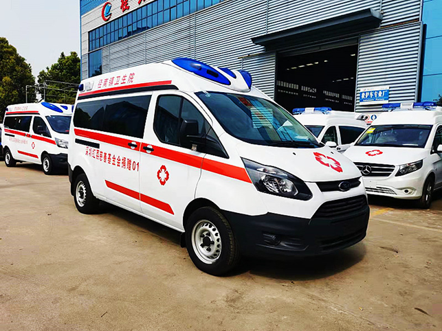 福特全順V362自動(dòng)檔負壓救護車(chē)