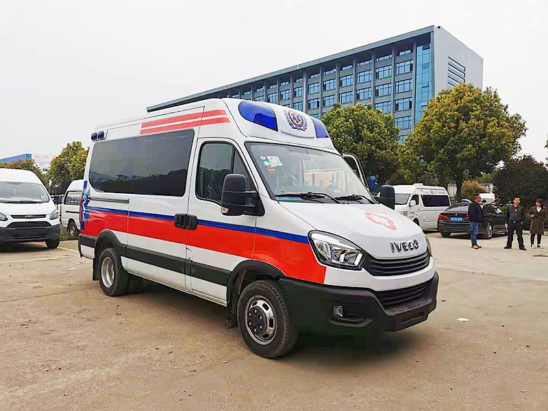 依維柯歐勝長(cháng)軸救護車(chē)