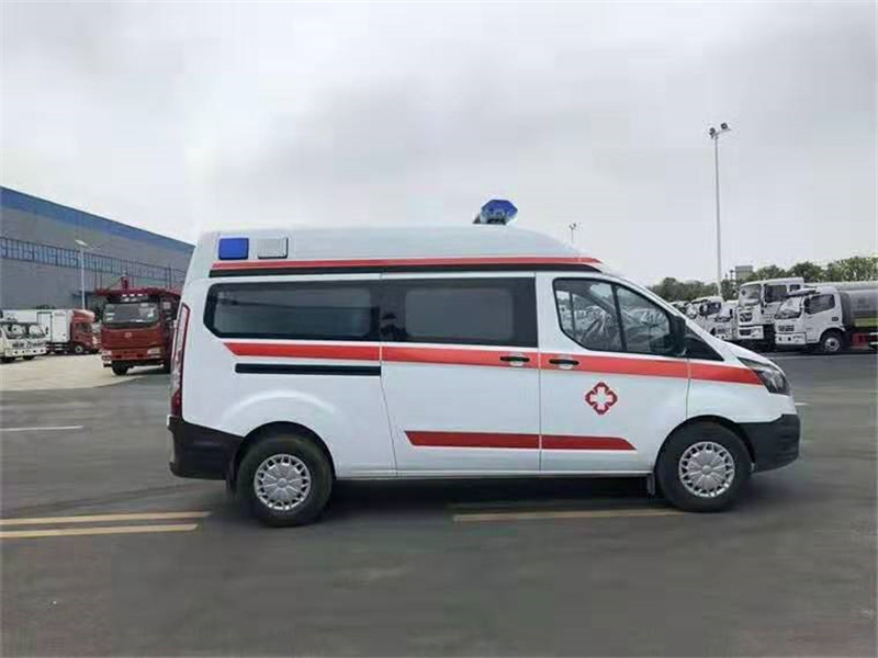 福特V362中軸中頂轉運型救護車(chē)