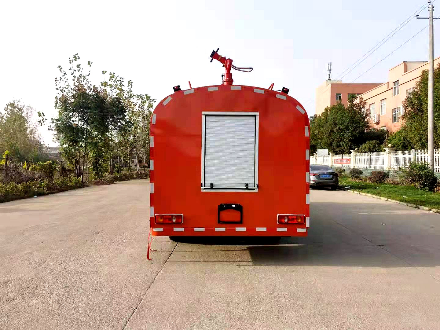 東風(fēng)六驅8噸森林消防車(chē)