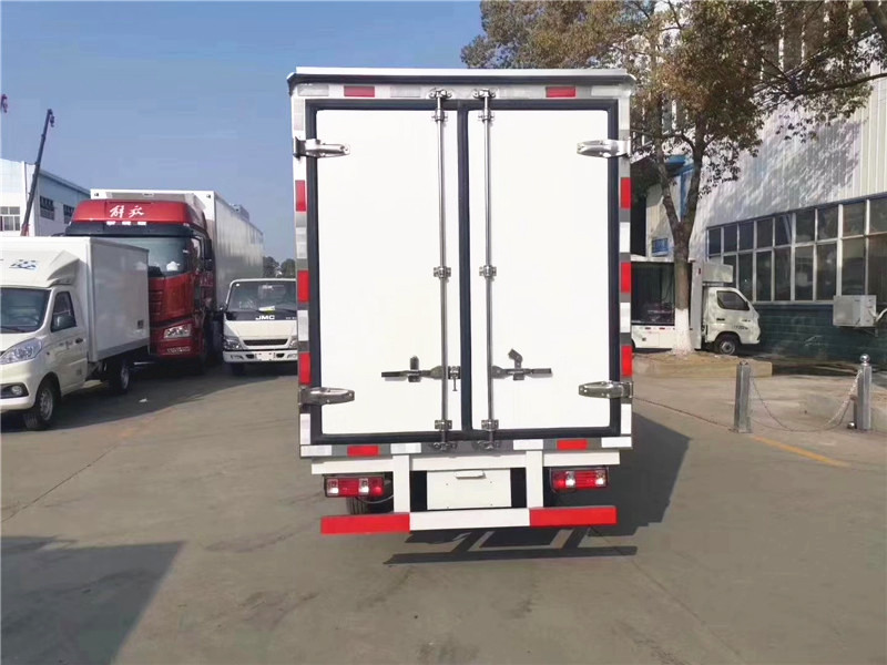 國六 長(cháng)安跨越王3米冷藏車(chē)