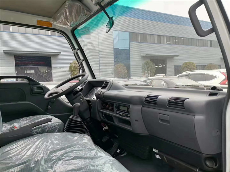 國六 慶鈴五十鈴雙排冷藏車(chē)